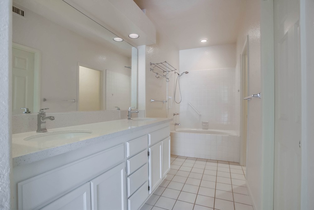 Virtual tour photo 24 of 39 for 7249 Calabria Ct