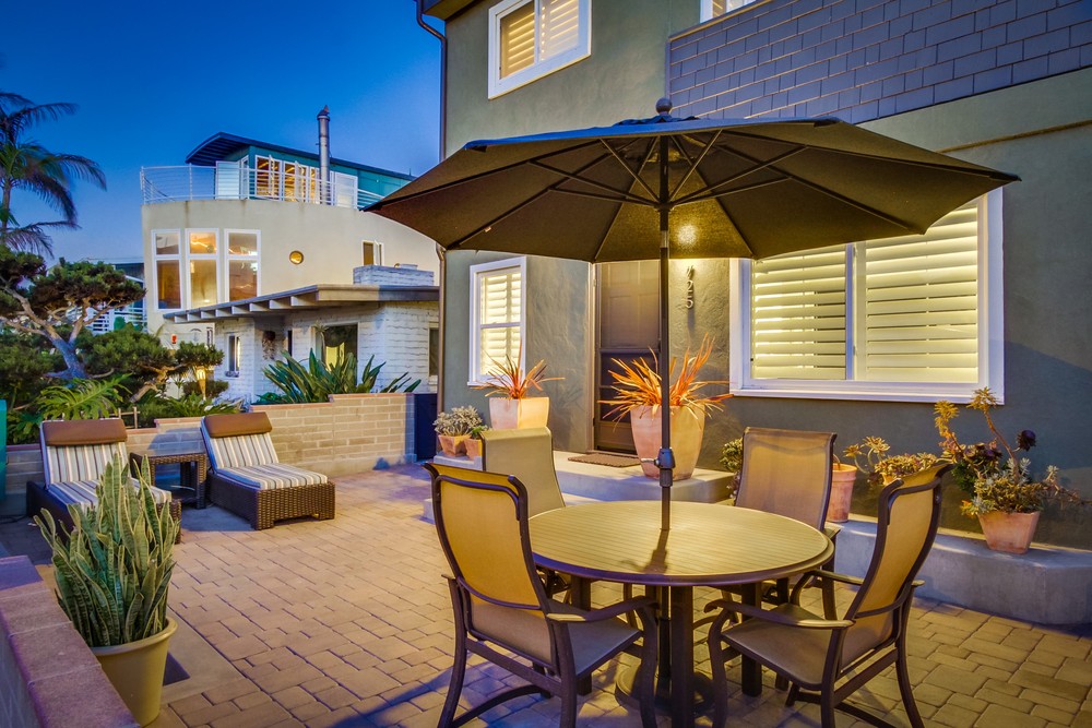 Virtual tour photo 32 of 33 for Balboa Court