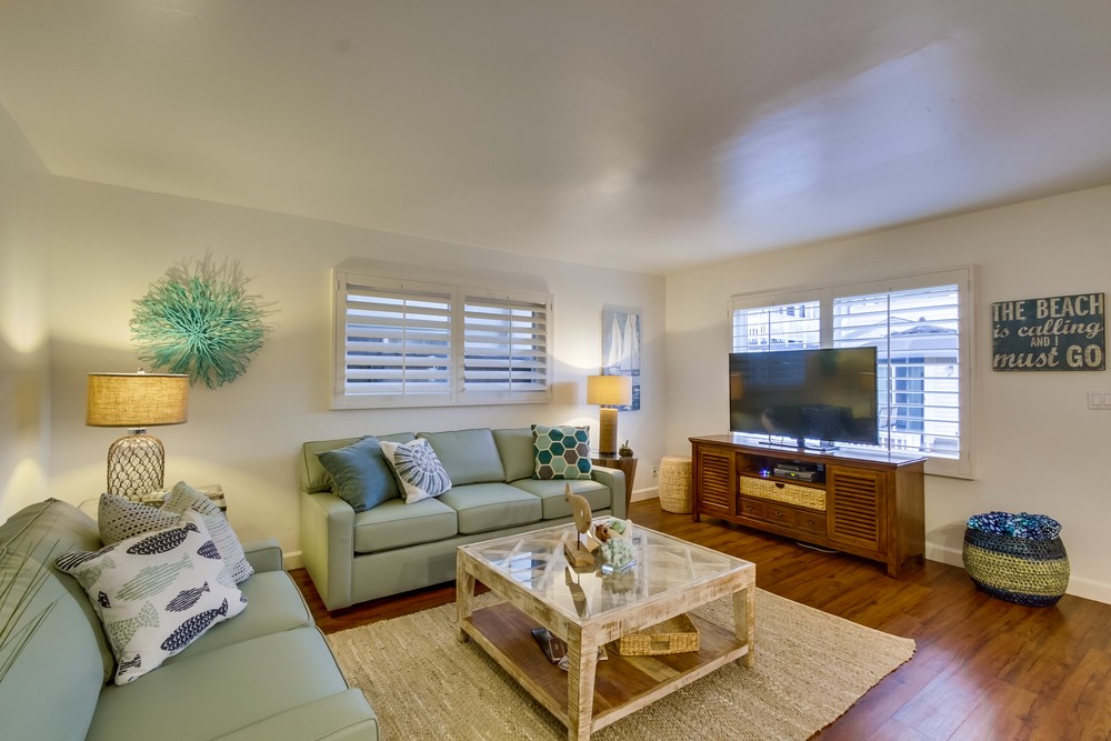 Virtual tour photo 11 of 33 for Balboa Court