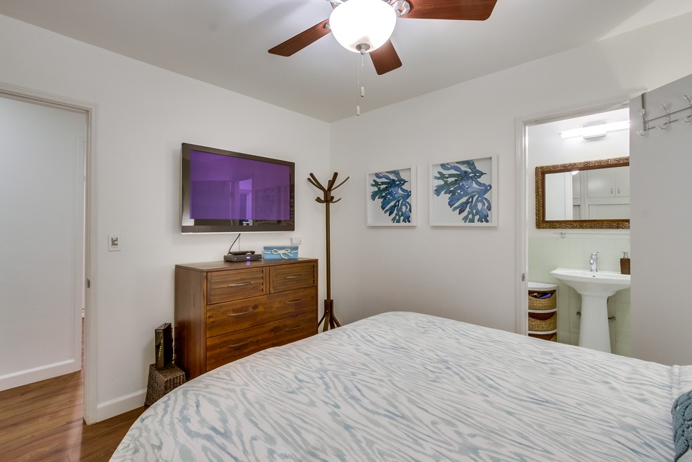 Virtual tour photo 22 of 33 for Balboa Court