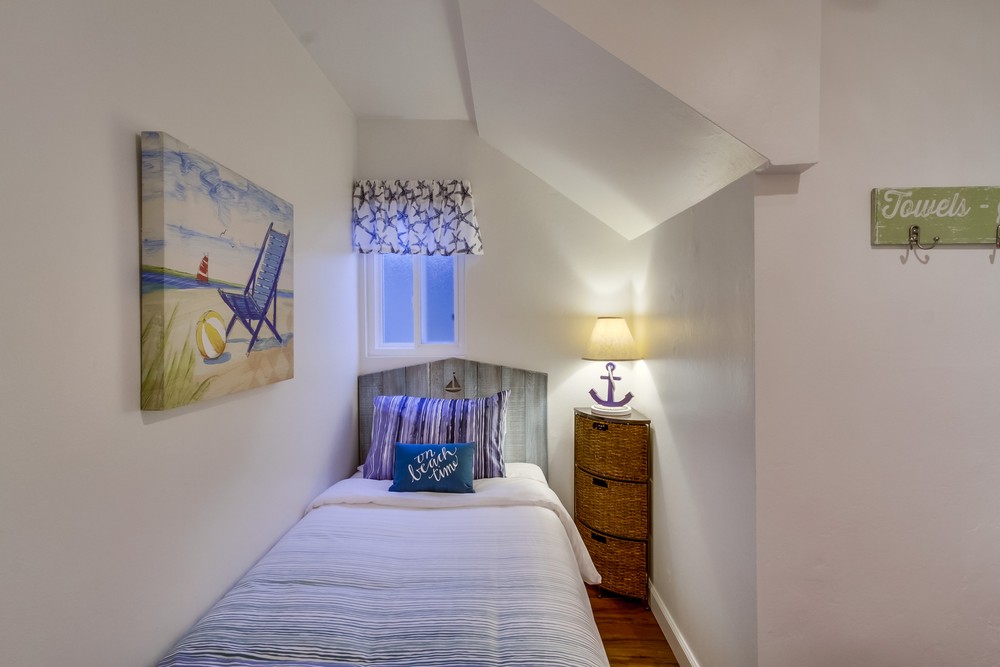 Virtual tour photo 26 of 33 for Balboa Court