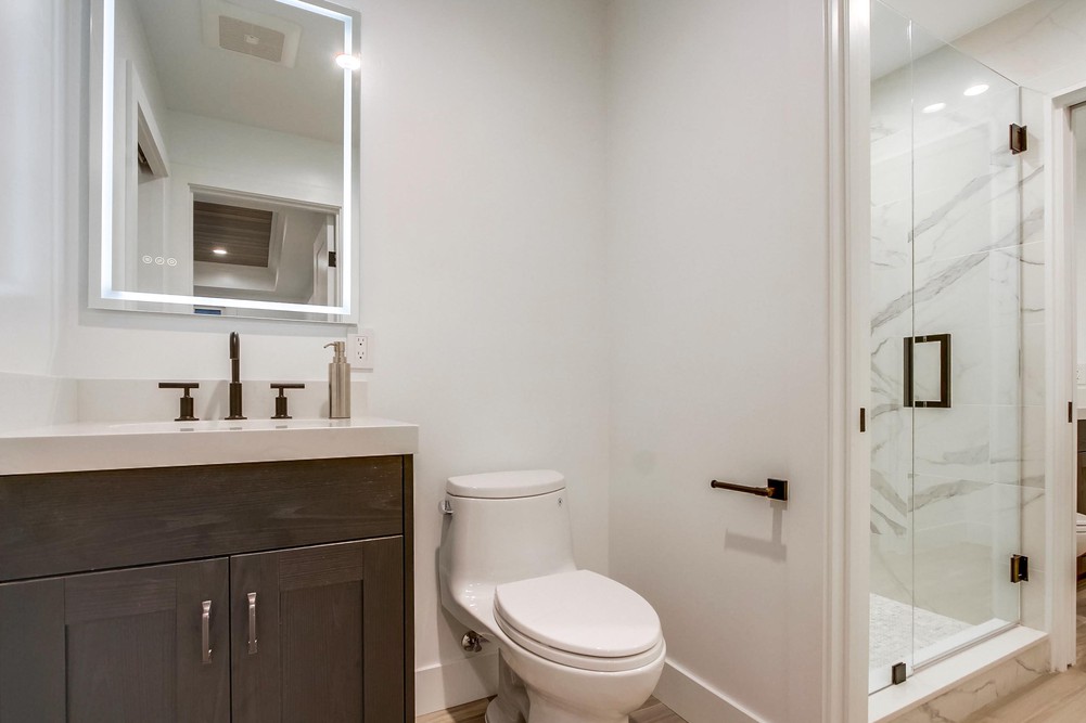 Virtual tour photo 81 of 143 for 725 Dover Ct