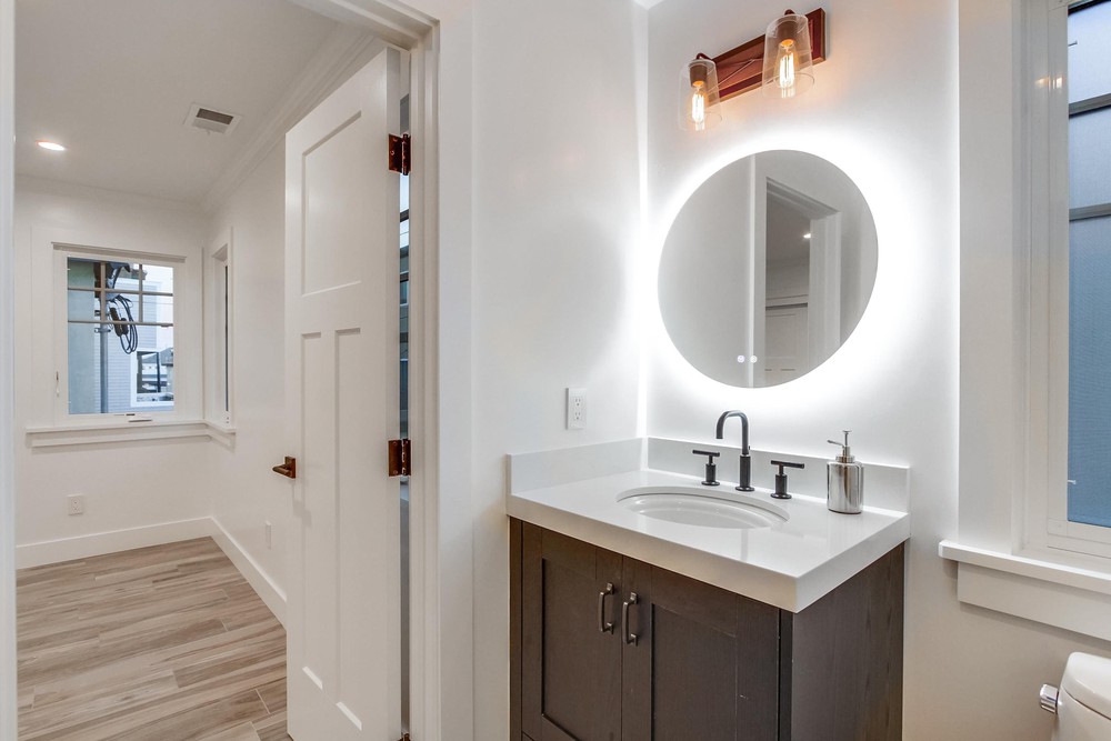 Virtual tour photo 98 of 143 for 725 Dover Ct