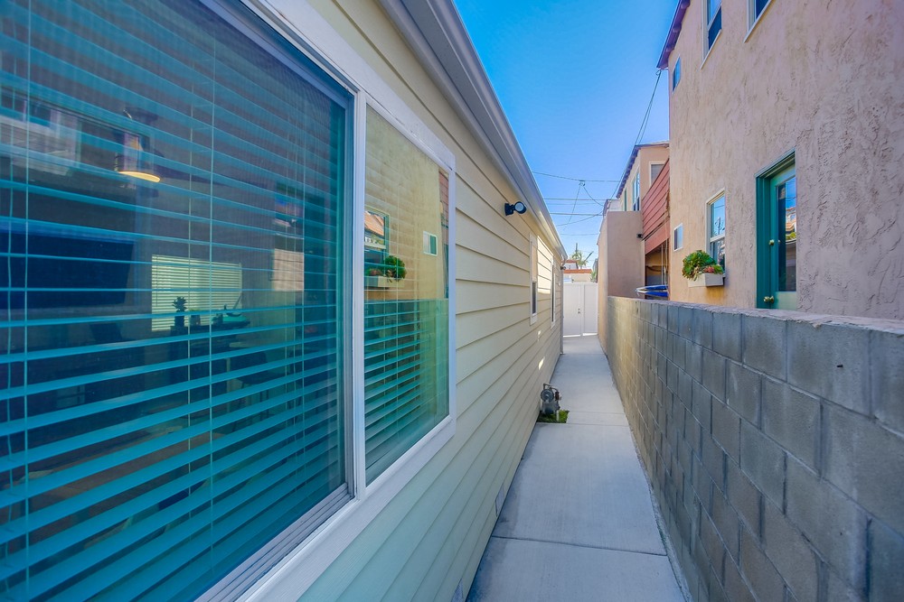 Virtual tour photo 10 of 58 for 725 Kennebeck Ct