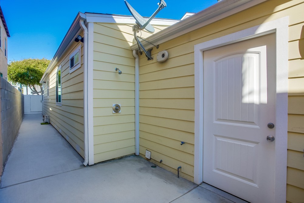 Virtual tour photo 11 of 58 for 725 Kennebeck Ct