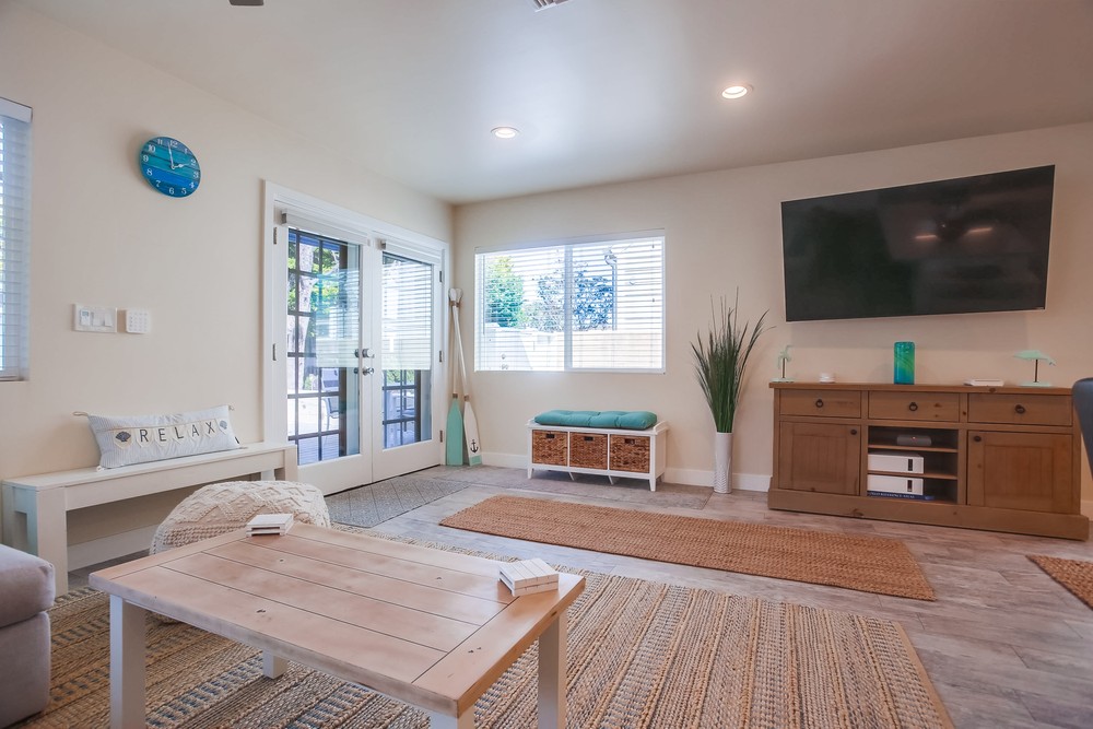 Virtual tour photo 17 of 58 for 725 Kennebeck Ct