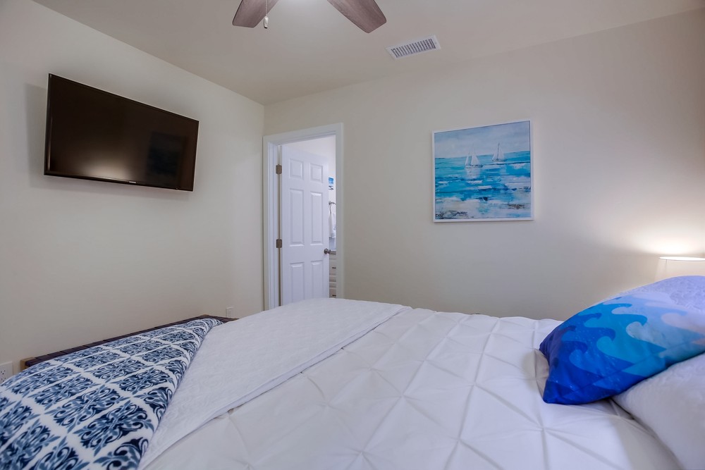 Virtual tour photo 33 of 58 for 725 Kennebeck Ct