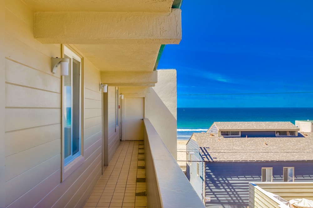 Virtual tour photo 4 of 26 for 725 Redondo Court #36