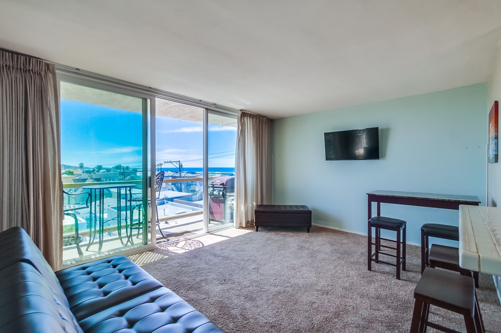 Virtual tour photo 6 of 26 for 725 Redondo Court #36