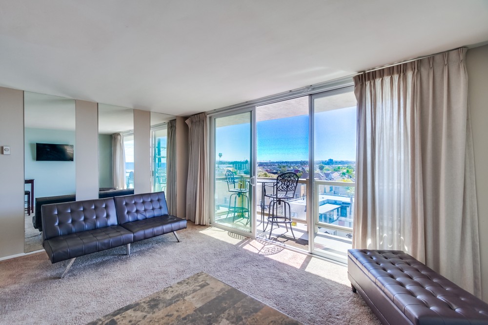 Virtual tour photo 7 of 26 for 725 Redondo Court #36