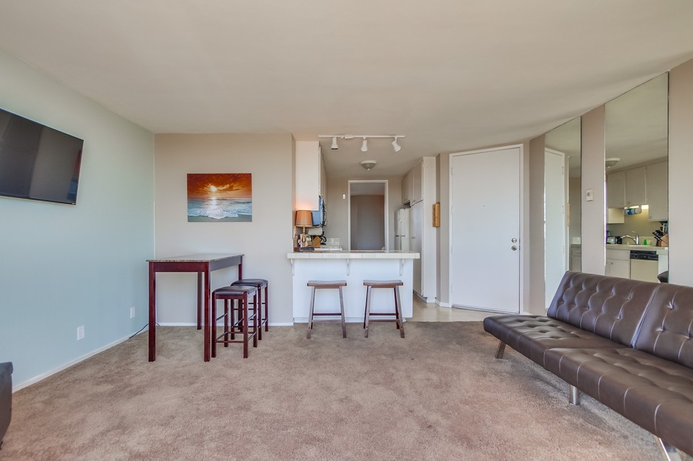 Virtual tour photo 9 of 26 for 725 Redondo Court #36