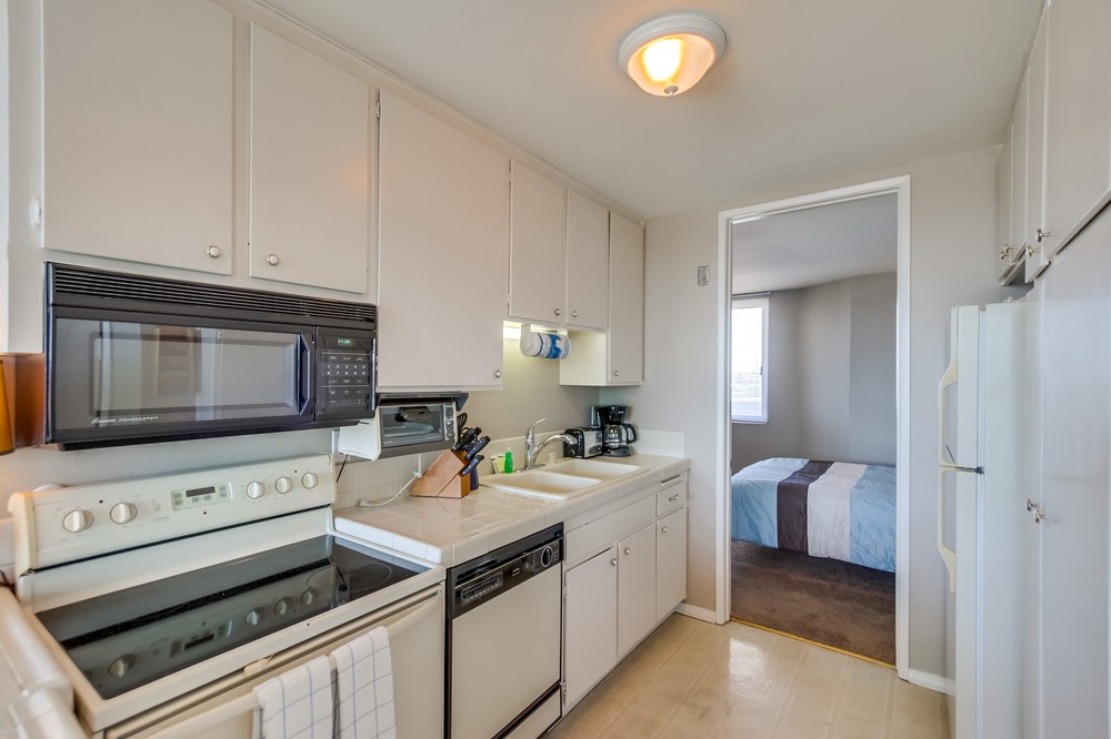 Virtual tour photo 13 of 26 for 725 Redondo Court #36