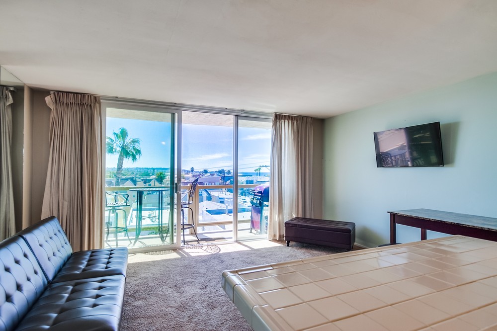 Virtual tour photo 15 of 26 for 725 Redondo Court #36