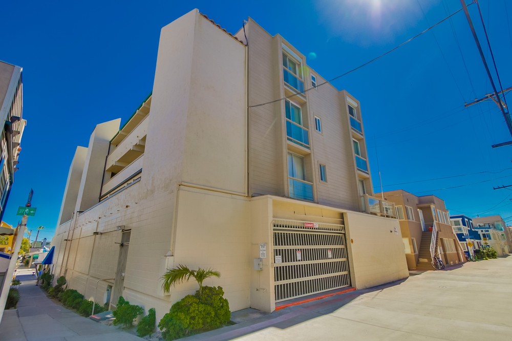 Virtual tour photo 25 of 26 for 725 Redondo Court #36