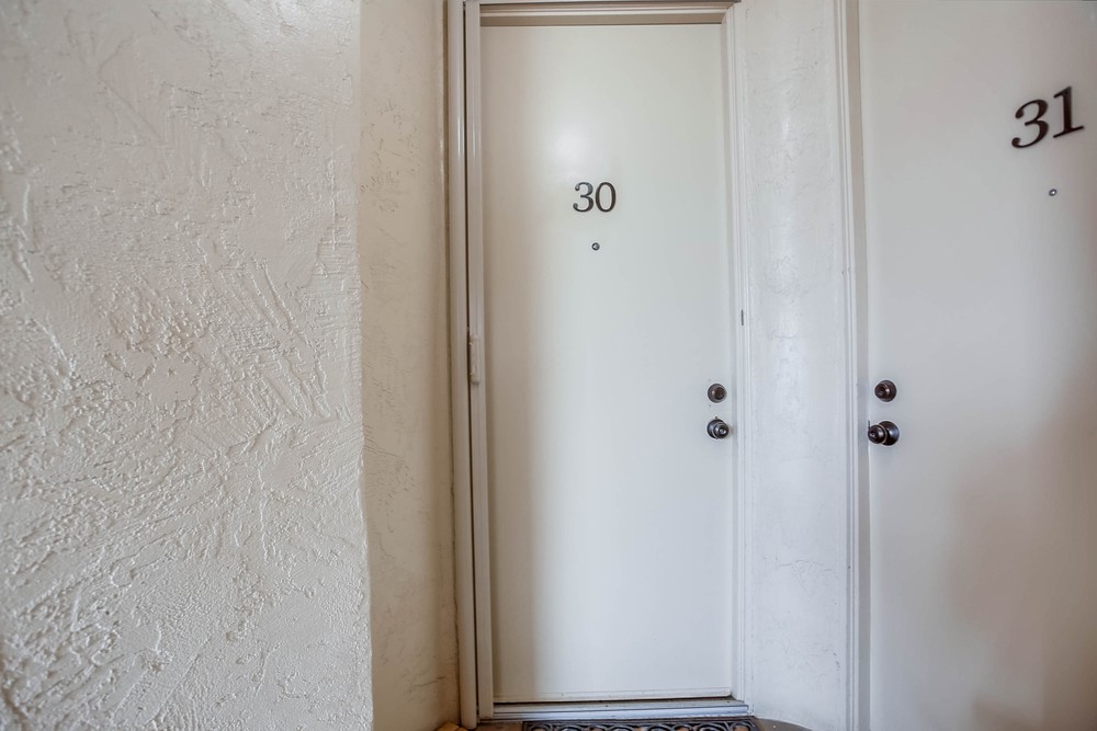 Virtual tour photo 5 of 42 for 725 Redondo Ct