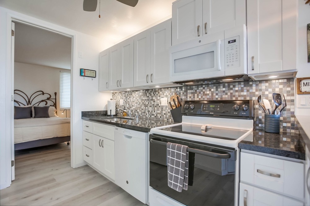 Virtual tour photo 14 of 42 for 725 Redondo Ct
