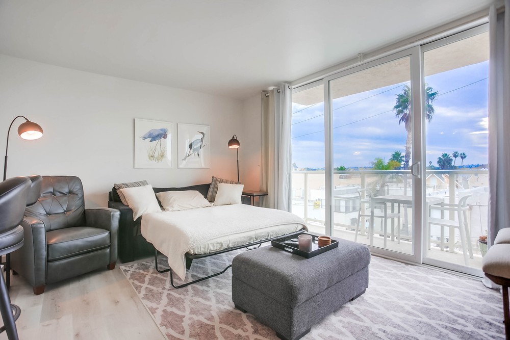 Virtual tour photo 18 of 42 for 725 Redondo Ct