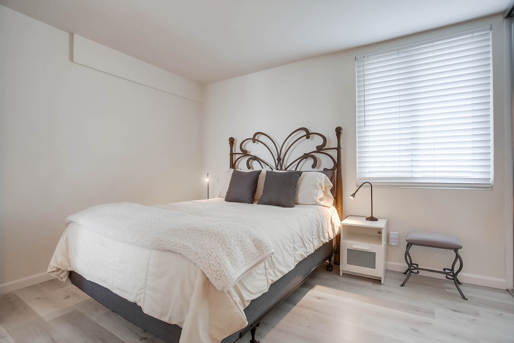 Virtual tour photo 23 of 42 for 725 Redondo Ct