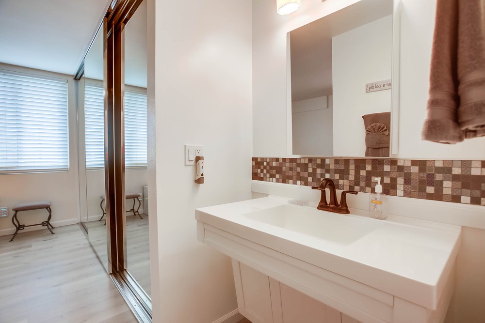 Virtual tour photo 26 of 42 for 725 Redondo Ct