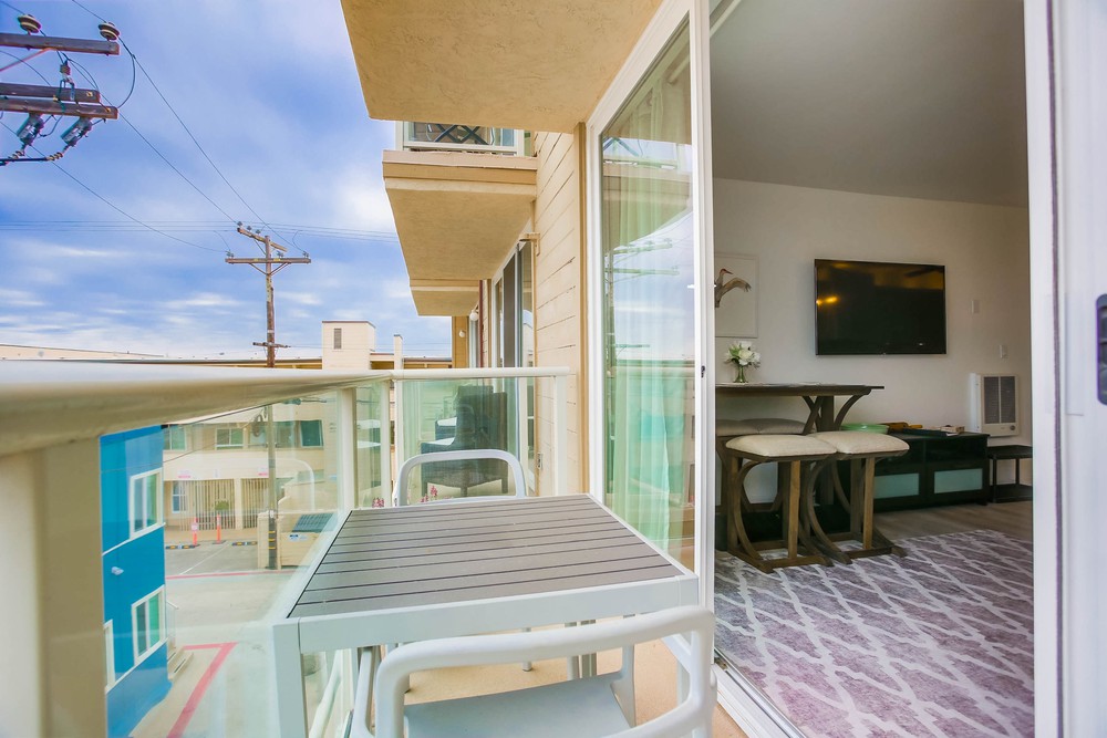 Virtual tour photo 30 of 42 for 725 Redondo Ct
