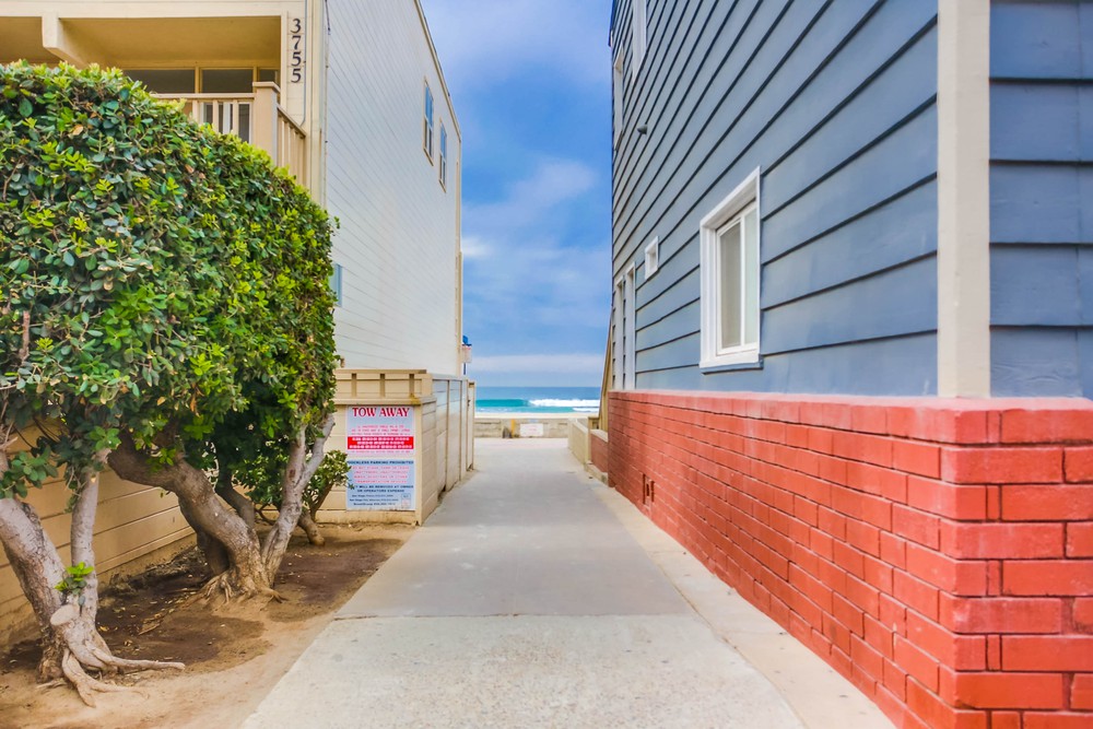Virtual tour photo 36 of 42 for 725 Redondo Ct