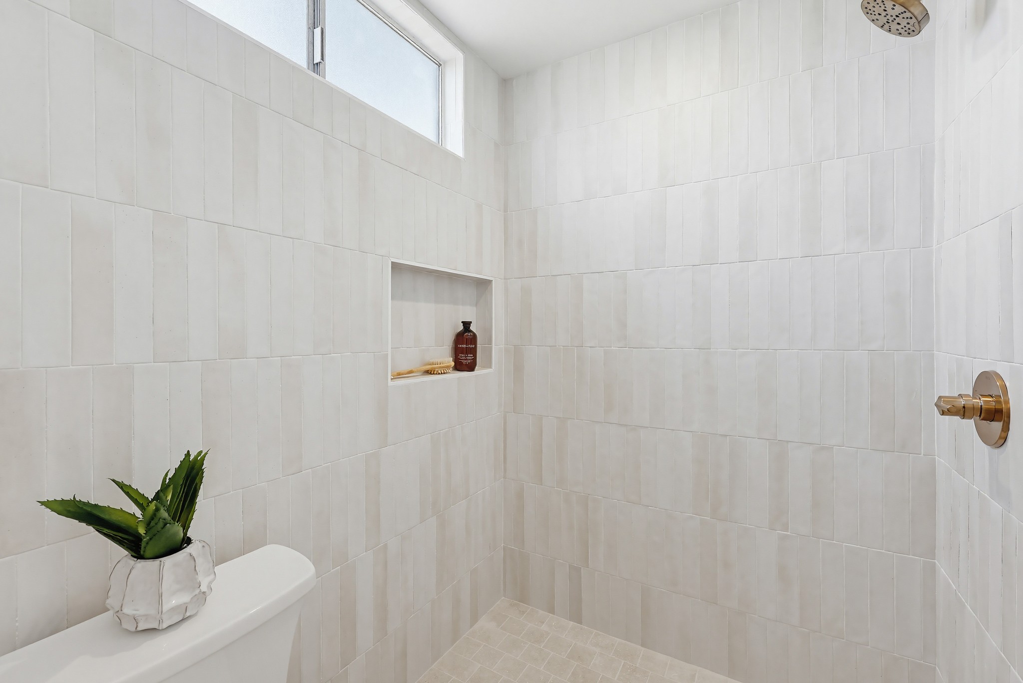 Virtual tour photo 44 of 79 for 725 Santa Florencia