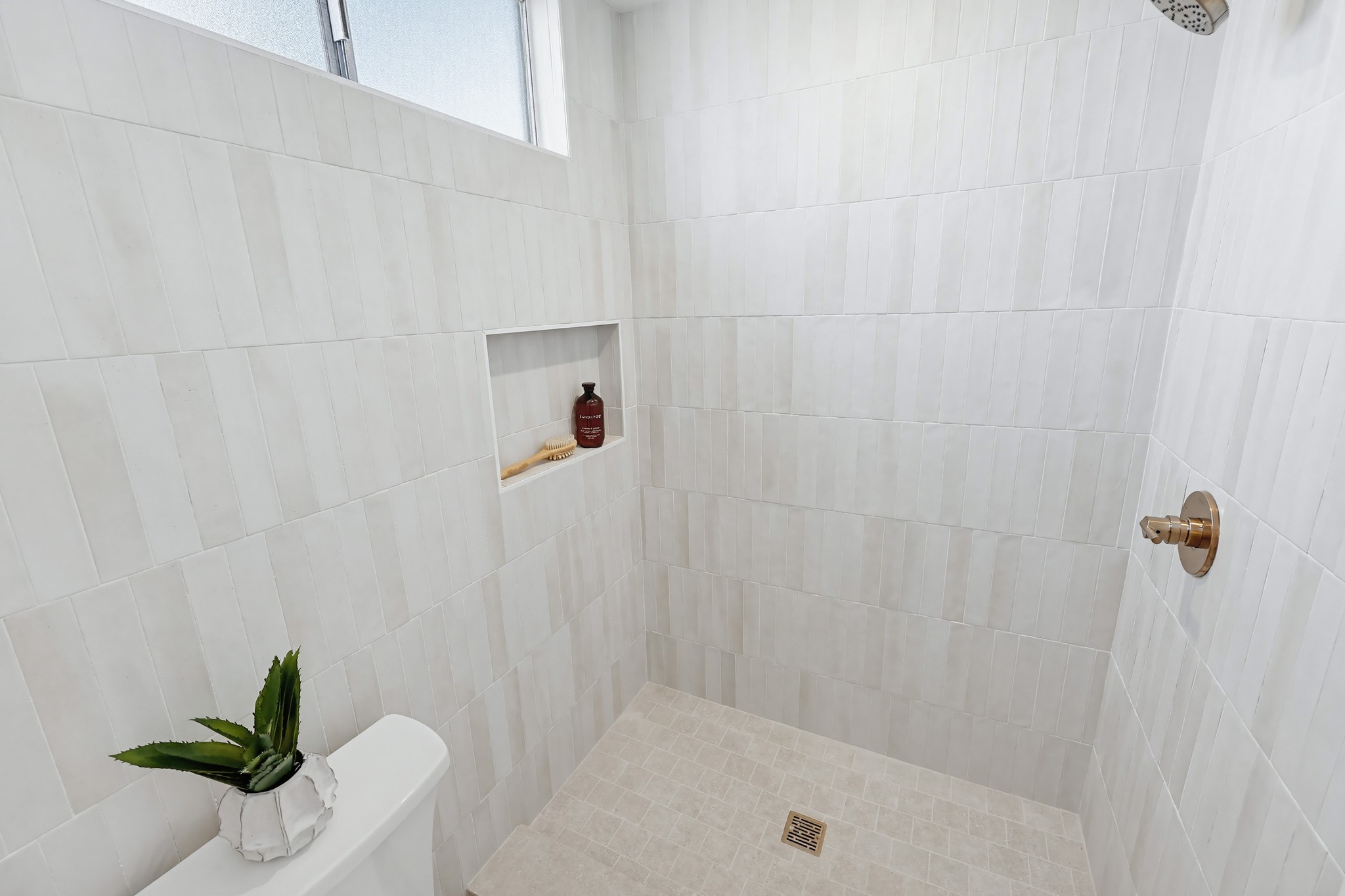 Virtual tour photo 45 of 79 for 725 Santa Florencia