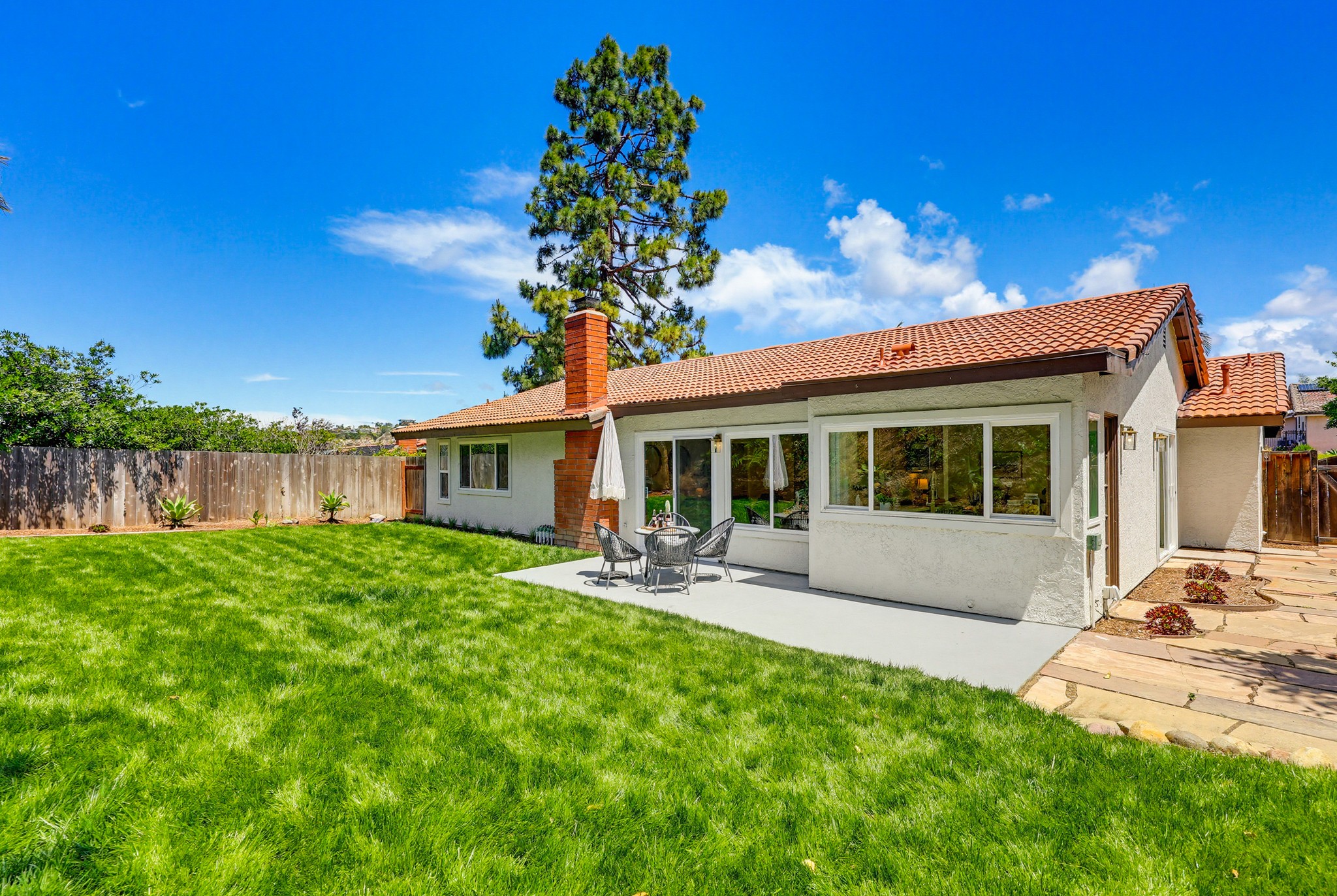 Virtual tour photo 67 of 79 for 725 Santa Florencia