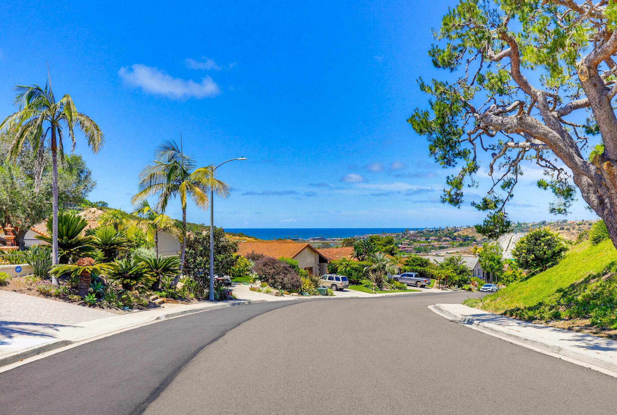 Virtual tour photo 77 of 79 for 725 Santa Florencia