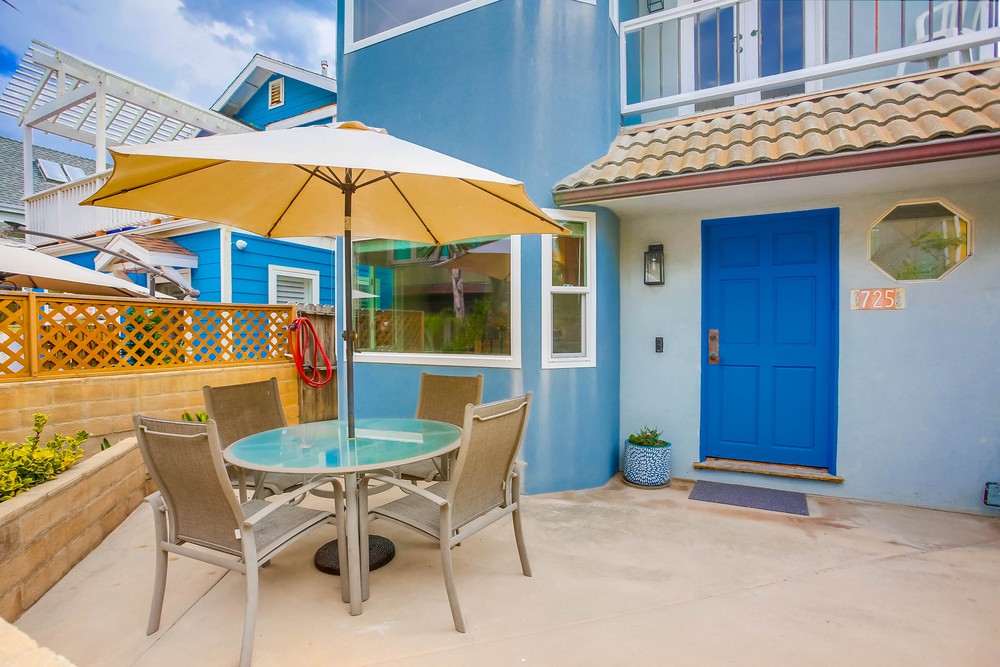 Virtual tour photo 5 of 49 for 725 York Ct