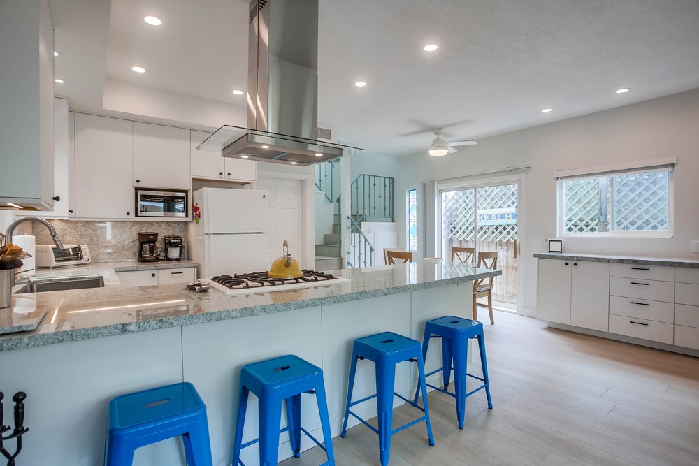 Virtual tour photo 12 of 49 for 725 York Ct