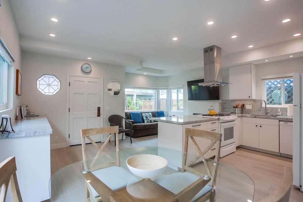 Virtual tour photo 15 of 49 for 725 York Ct