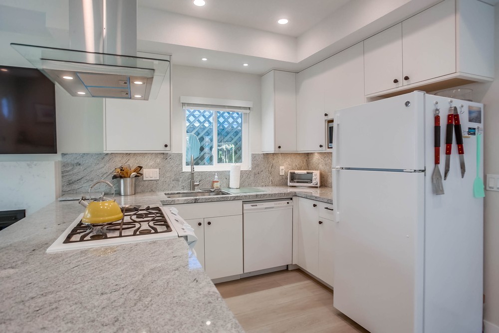 Virtual tour photo 16 of 49 for 725 York Ct