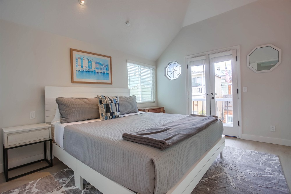 Virtual tour photo 24 of 49 for 725 York Ct