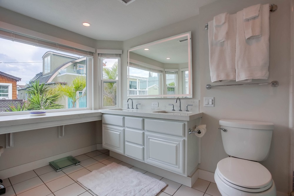 Virtual tour photo 28 of 49 for 725 York Ct