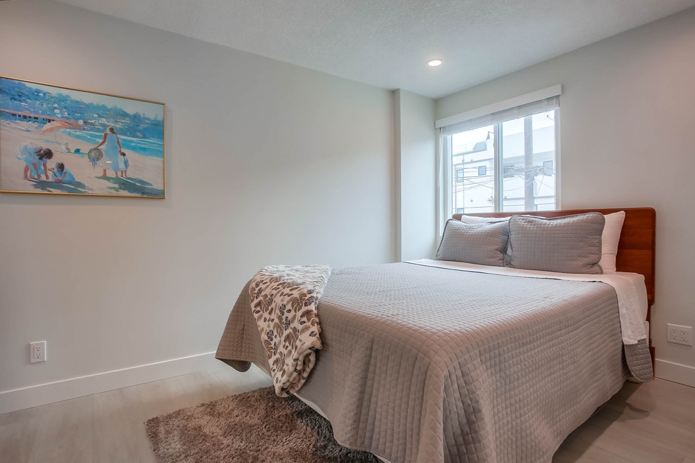 Virtual tour photo 34 of 49 for 725 York Ct