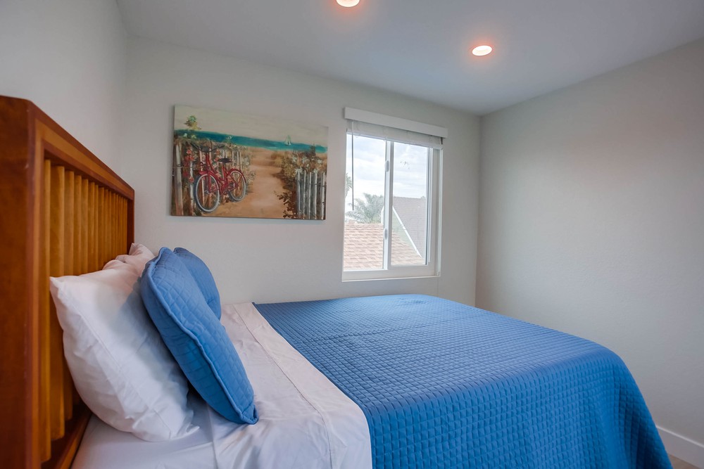 Virtual tour photo 39 of 49 for 725 York Ct