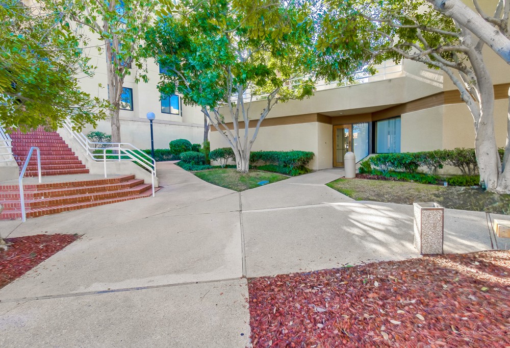 Virtual tour photo 4 of 44 for 7255 Navajo Rd