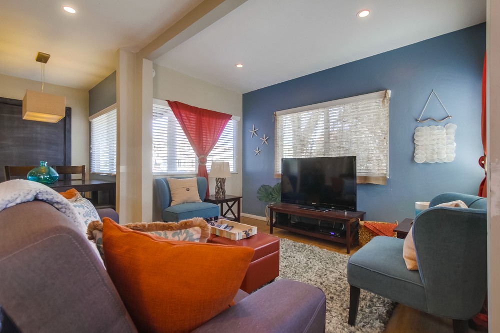 Virtual tour photo 11 of 33 for 726 Kingston Ct