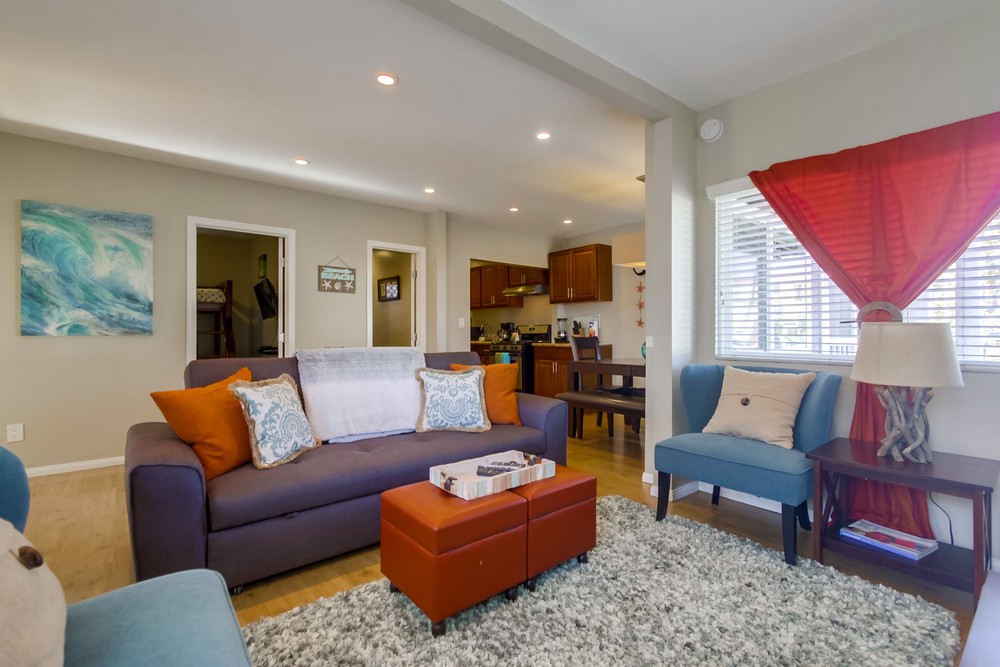 Virtual tour photo 14 of 33 for 726 Kingston Ct