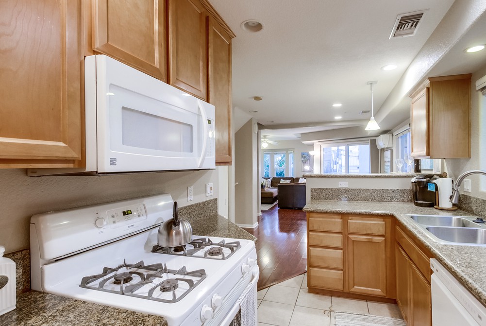 Virtual tour photo 37 of 73 for 726 Portsmouth Ct