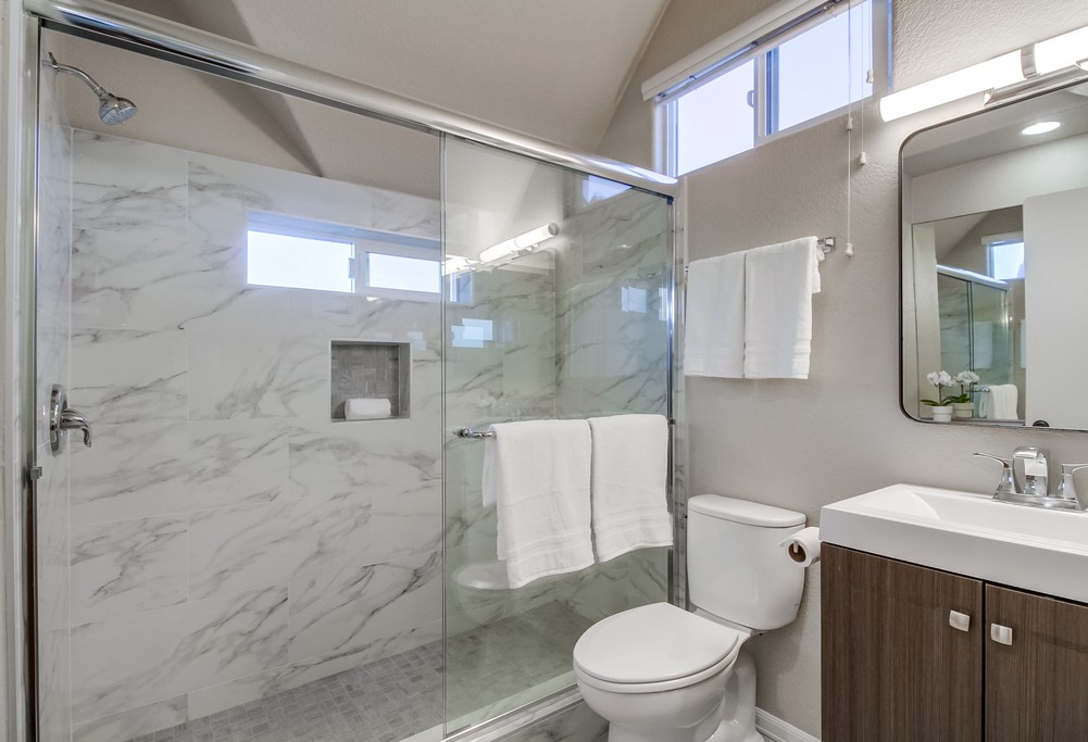 Virtual tour photo 48 of 73 for 726 Portsmouth Ct