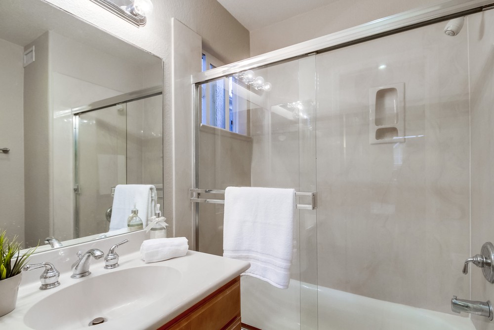 Virtual tour photo 62 of 73 for 726 Portsmouth Ct