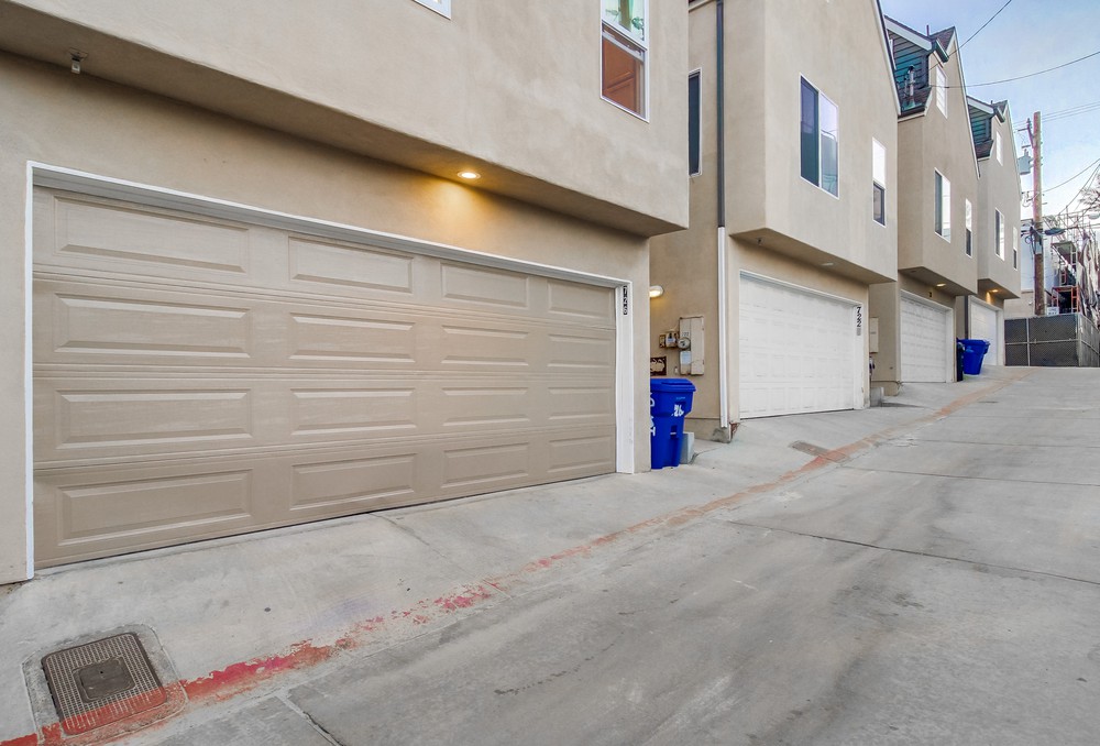 Virtual tour photo 74 of 73 for 726 Portsmouth Ct