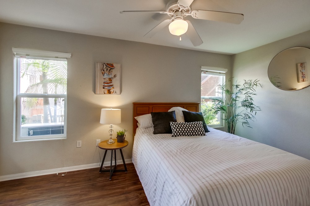 Virtual tour photo 8 of 48 for 726 Portsmouth Ct