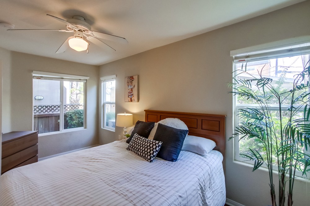 Virtual tour photo 9 of 48 for 726 Portsmouth Ct