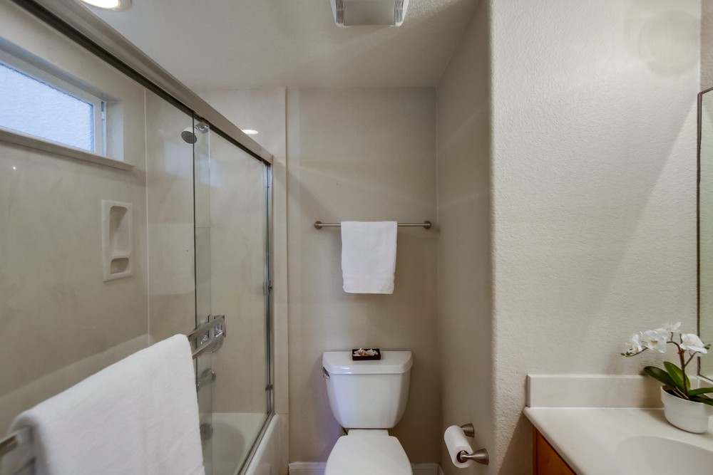Virtual tour photo 11 of 48 for 726 Portsmouth Ct
