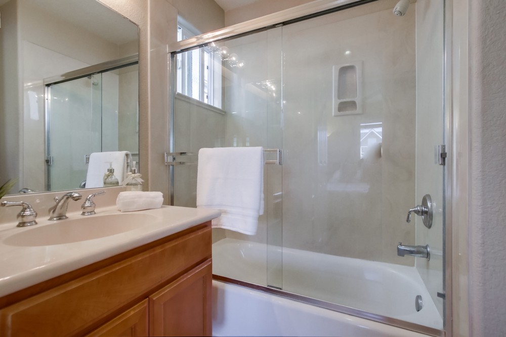 Virtual tour photo 17 of 48 for 726 Portsmouth Ct