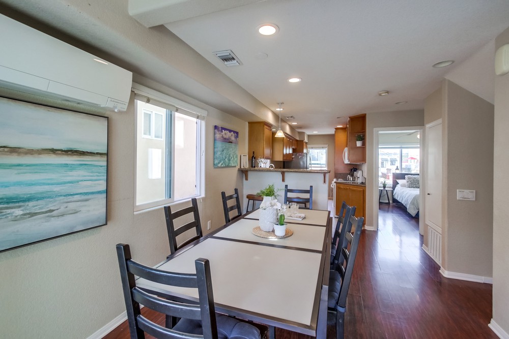 Virtual tour photo 26 of 48 for 726 Portsmouth Ct