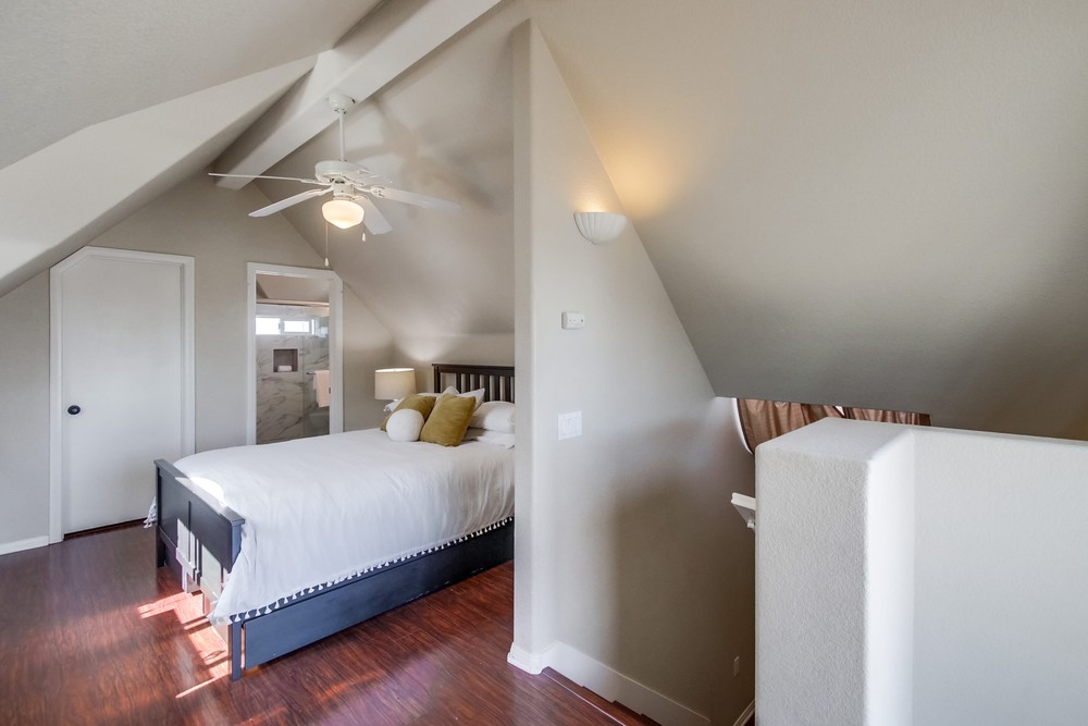 Virtual tour photo 32 of 48 for 726 Portsmouth Ct